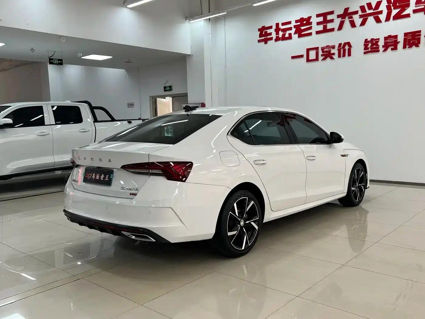 Octavia 2021 PRO TSI280 DSG Luxury Edition — миниатюра 7