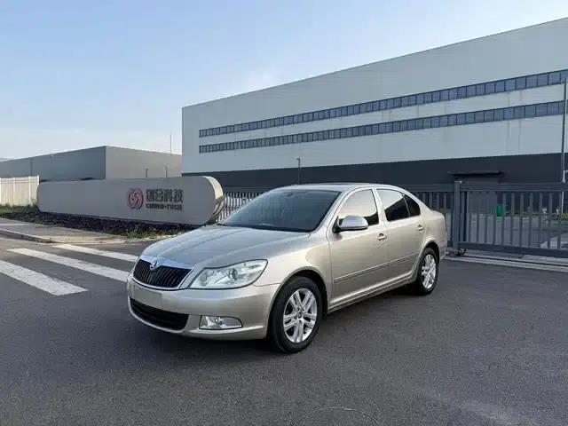 Octavia 2014 1.6L Automatic Elegance Edition