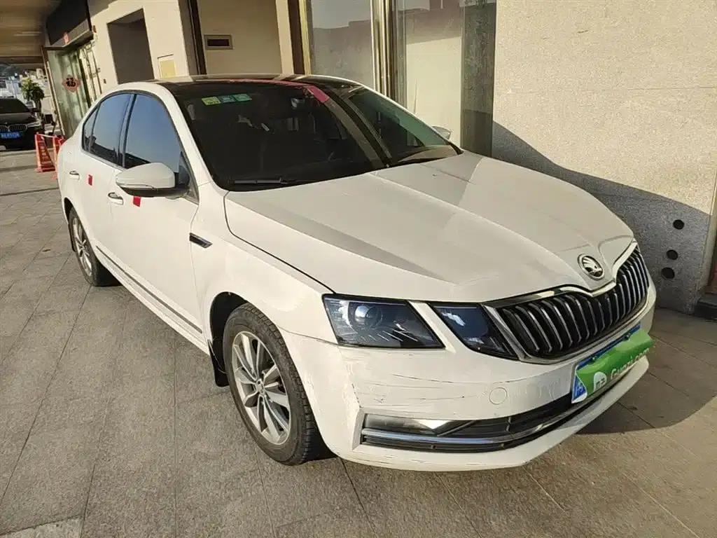 Octavia 2020 1.5L Automatic Smart Luxury Edition — миниатюра 4