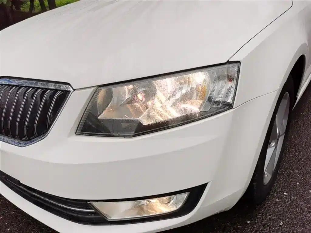 Octavia 2015 1.4TSI Manual Elegance Edition — миниатюра 24