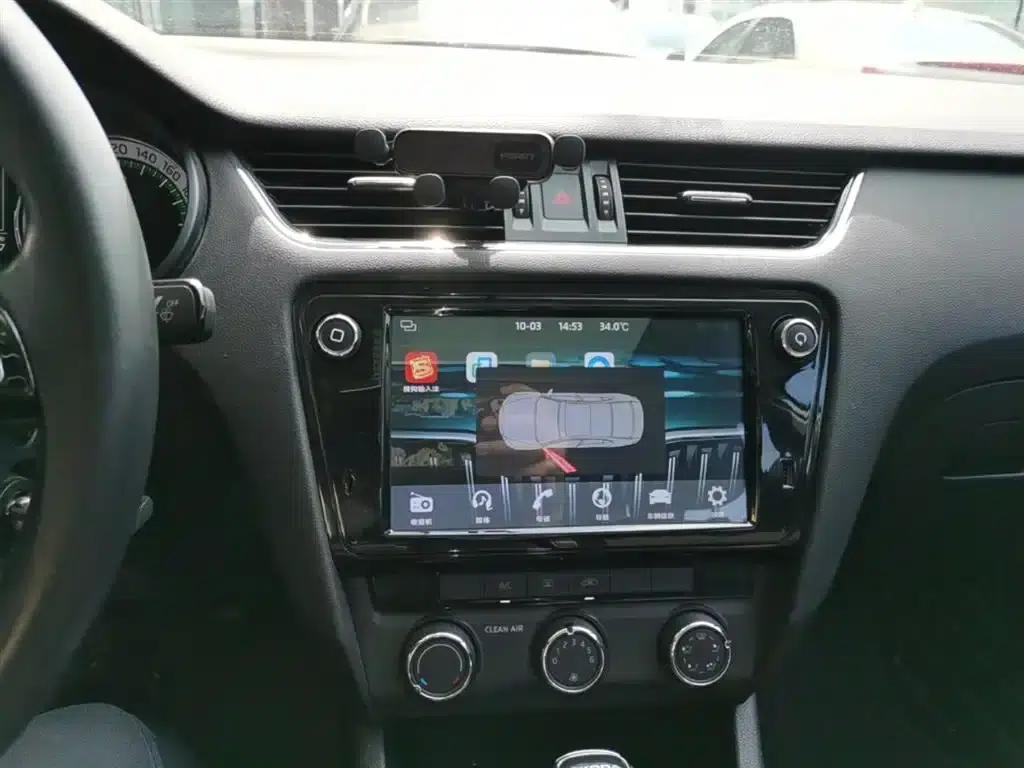 Octavia 2018 1.6L Automatic Luxury Edition — миниатюра 13