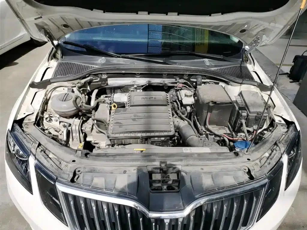 Octavia 2018 1.6L Automatic Luxury Edition — миниатюра 20