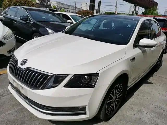 Octavia 2018 1.6L Automatic Luxury Edition