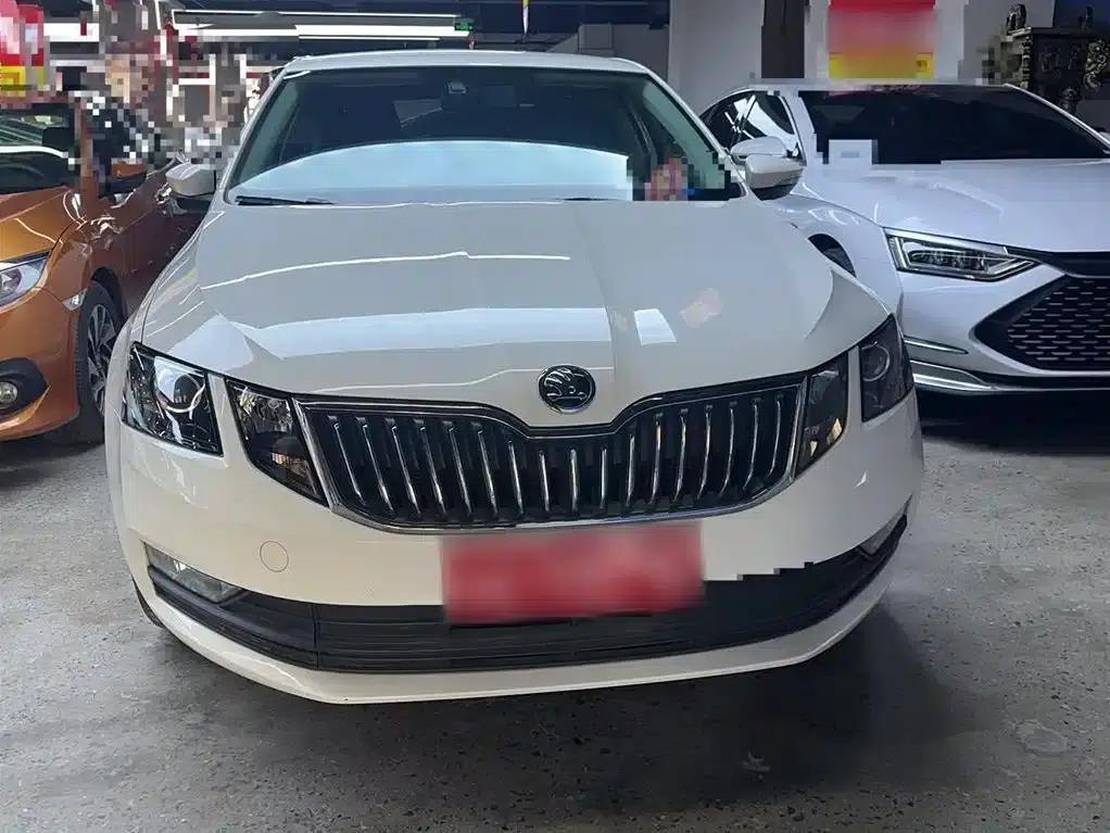 Octavia 2022 1.5L Automatic Comfort Edition — миниатюра 3