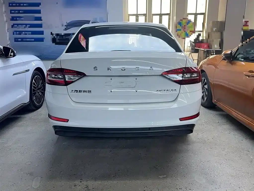 Octavia 2022 1.5L Automatic Comfort Edition — миниатюра 7