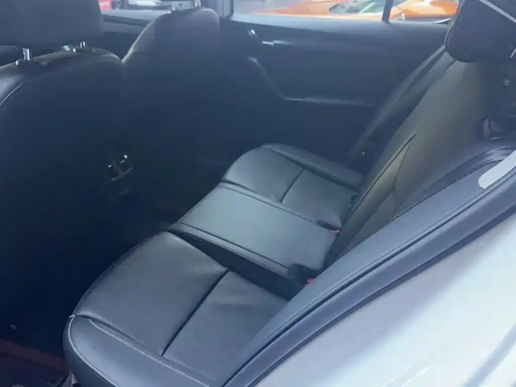 Octavia 2022 1.5L Automatic Comfort Edition — миниатюра 10