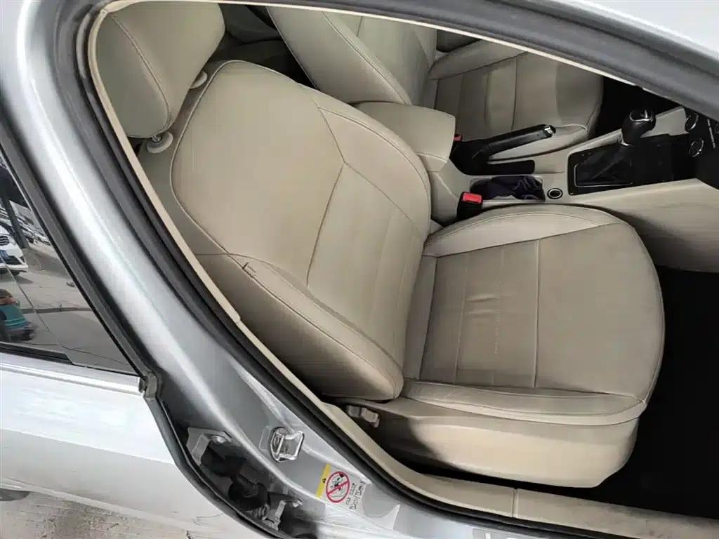 Octavia 2015 1.6L Automatic Elegance Edition — миниатюра 25