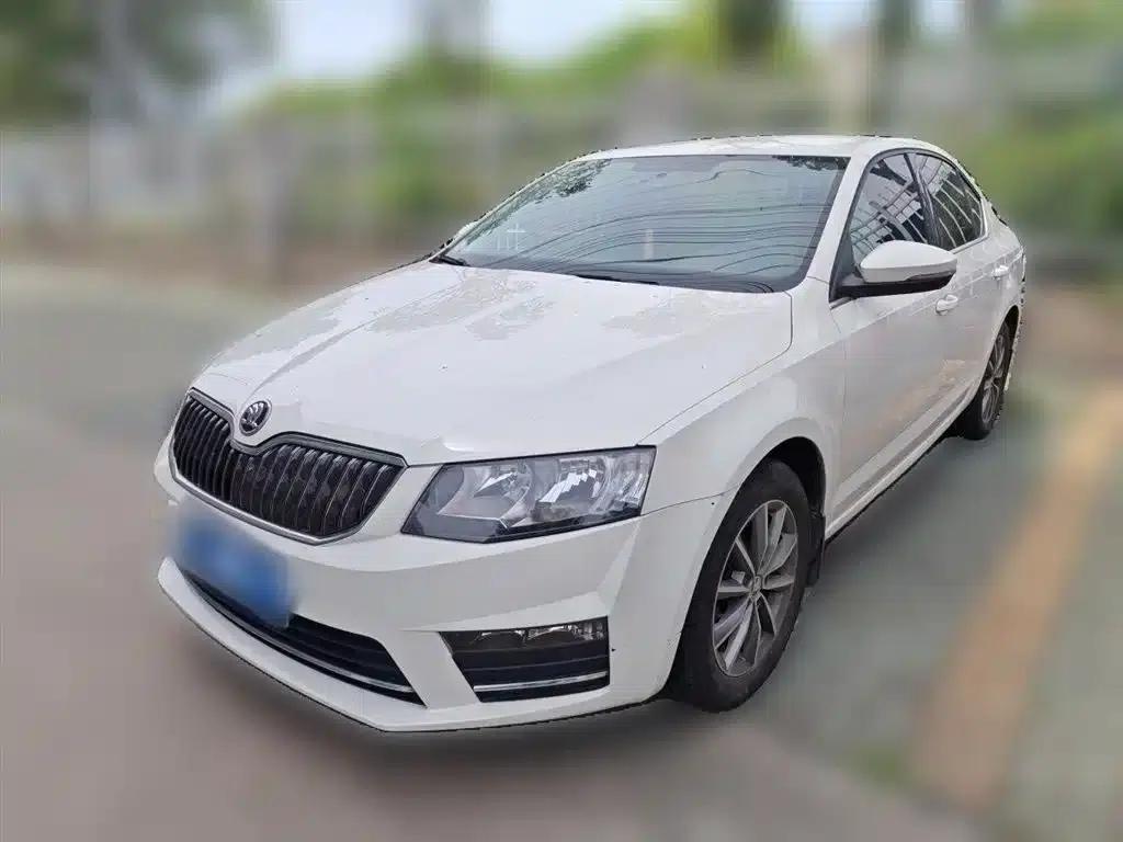 Octavia 2017 Classic 1.6L Automatic Comfort Edition — миниатюра 1