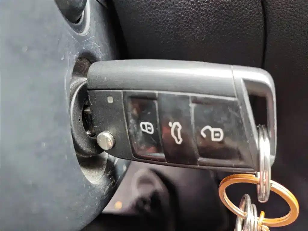 Octavia 2017 Classic 1.6L Automatic Comfort Edition — миниатюра 12