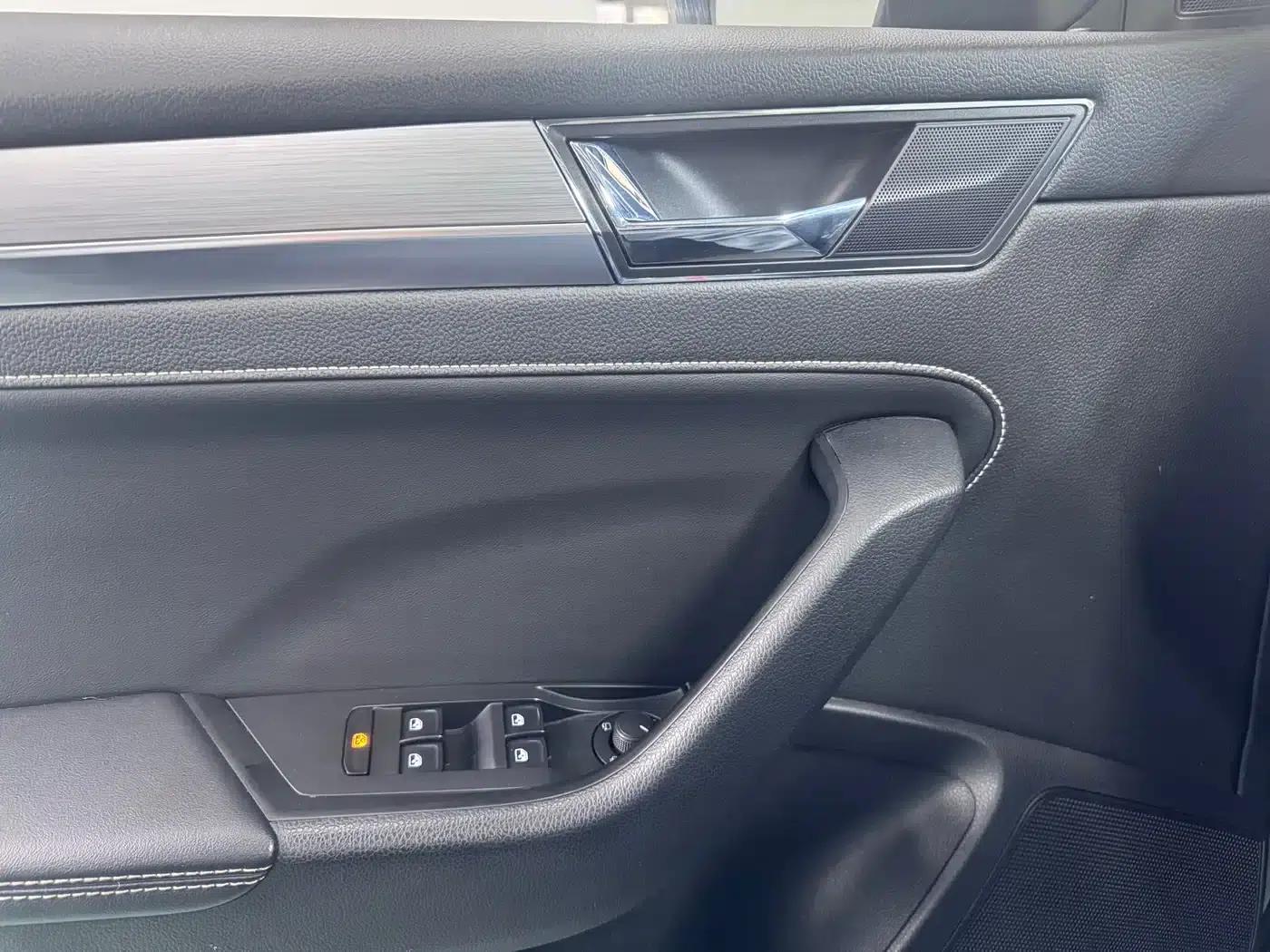 Superb 2023 Facelift TSI280 DSG Premium Edition — миниатюра 18