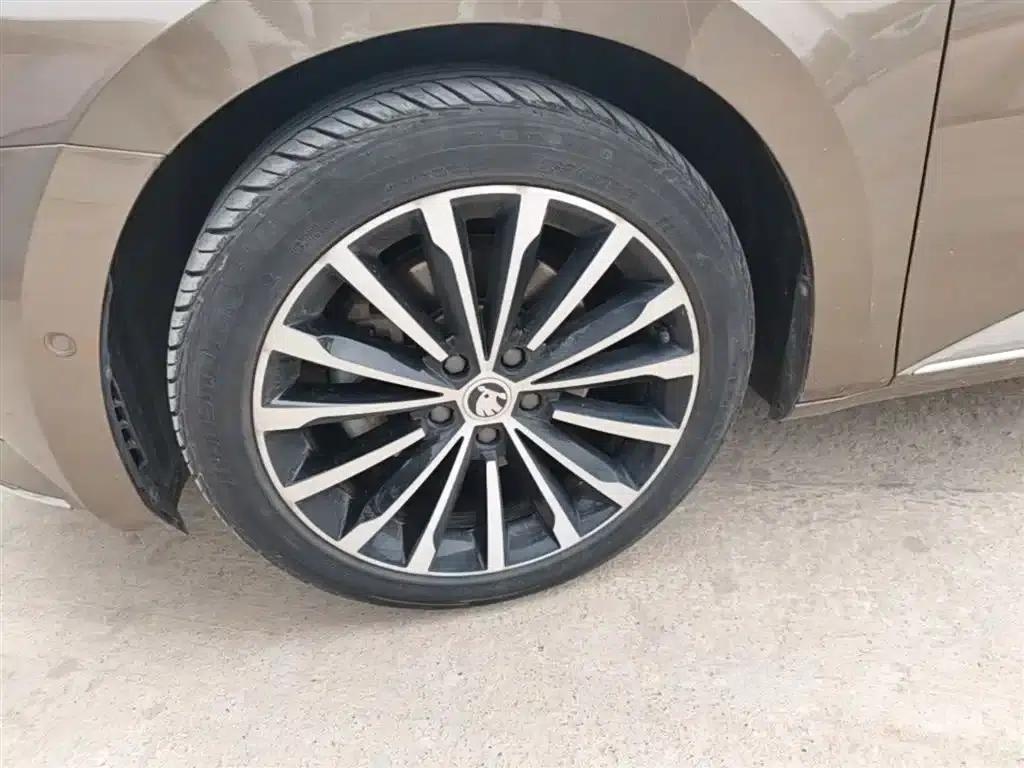 Superb 2016 TSI330 DSG Smart Edition — миниатюра 23