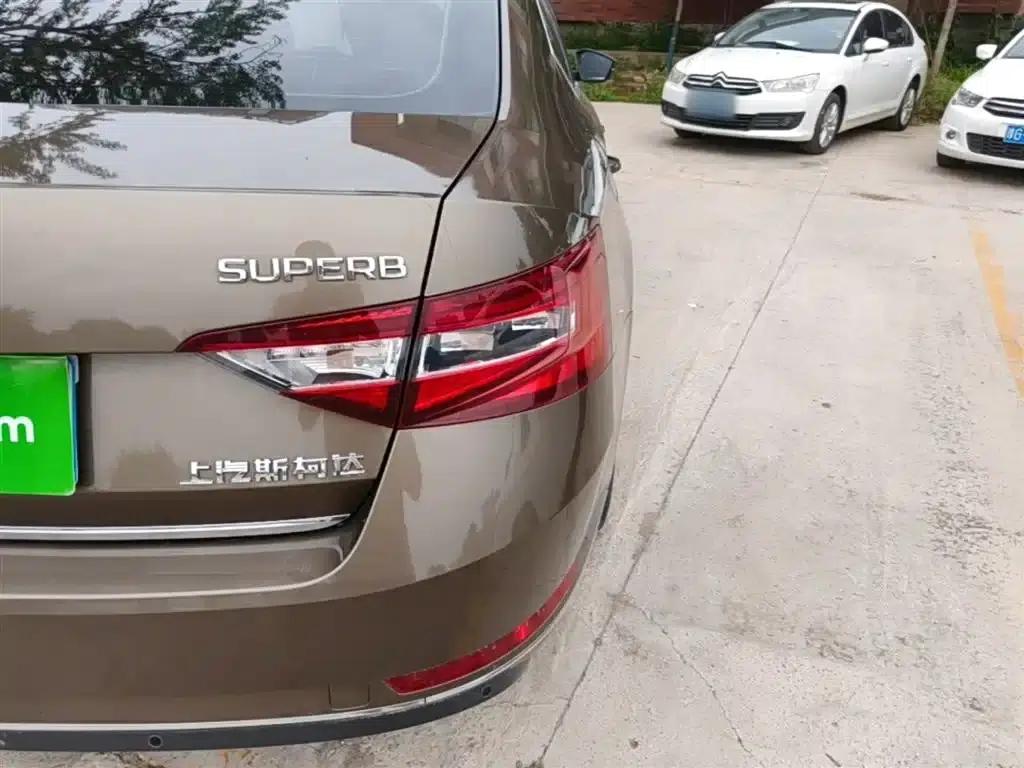 Superb 2016 TSI330 DSG Smart Edition — миниатюра 8