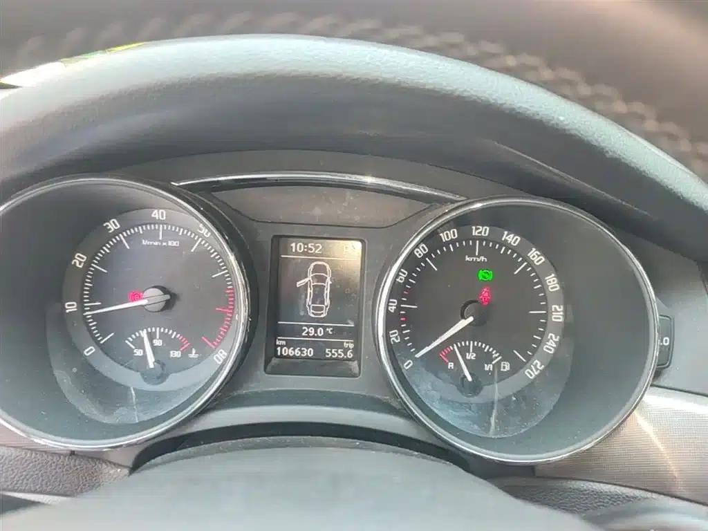 Superb 2013 1.8TSI Automatic Elegant Edition — миниатюра 12