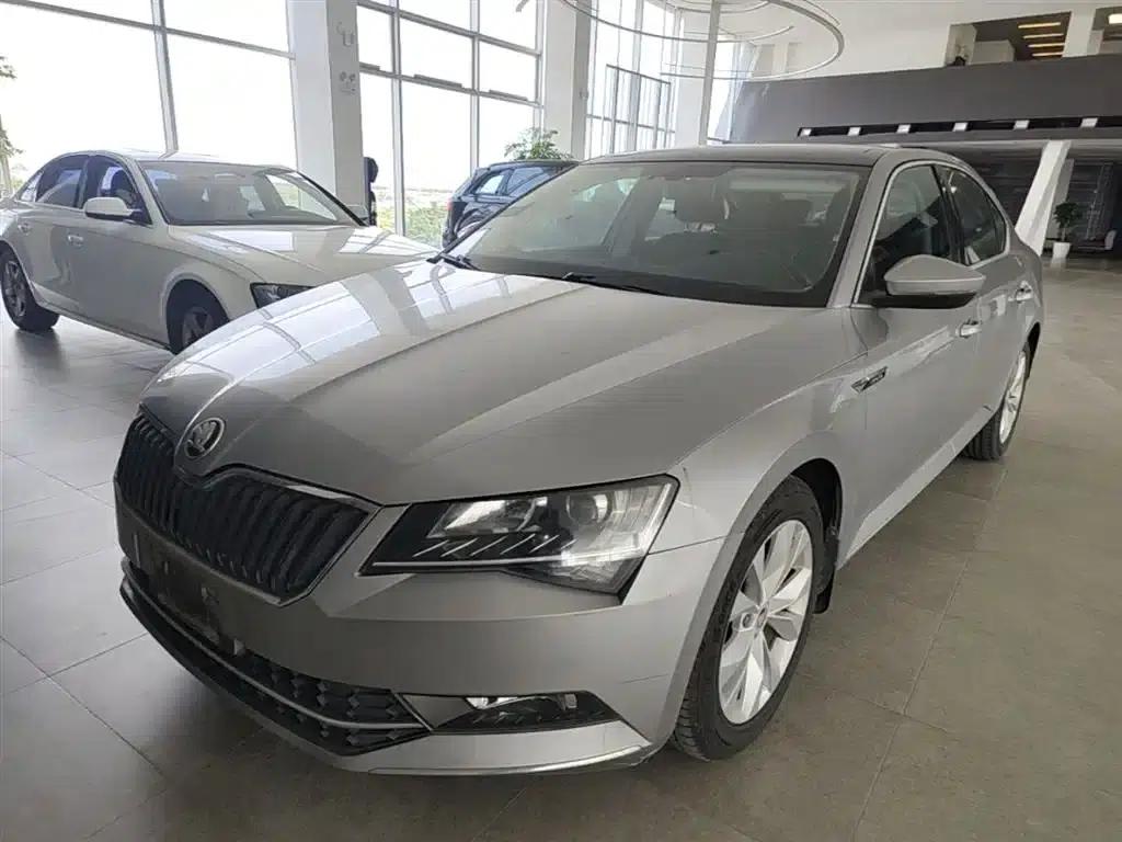 Superb 2019 TSI280 DSG Comfort Edition — миниатюра 2