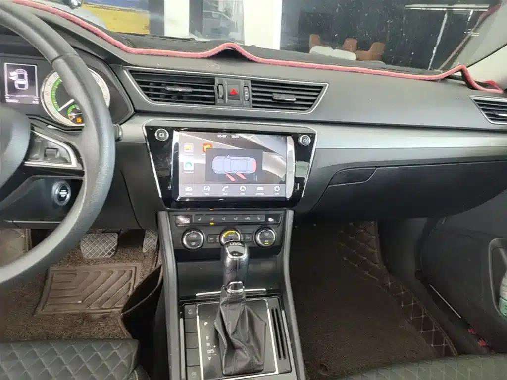 Superb 2019 TSI280 DSG Comfort Edition — миниатюра 13