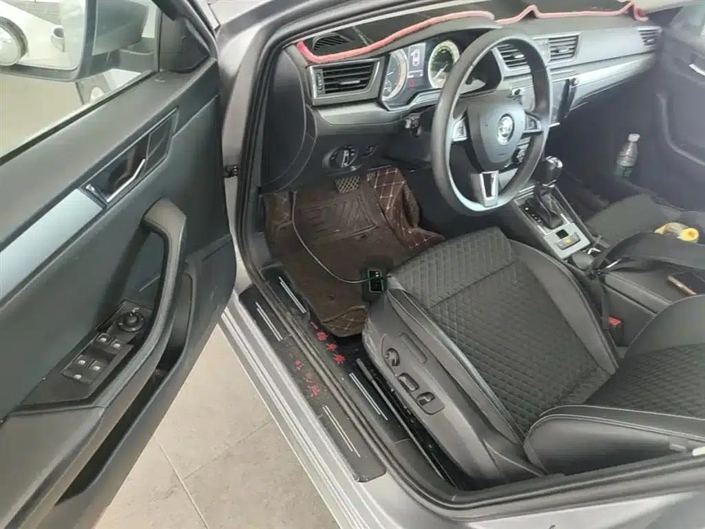 Superb 2019 TSI280 DSG Comfort Edition — миниатюра 16