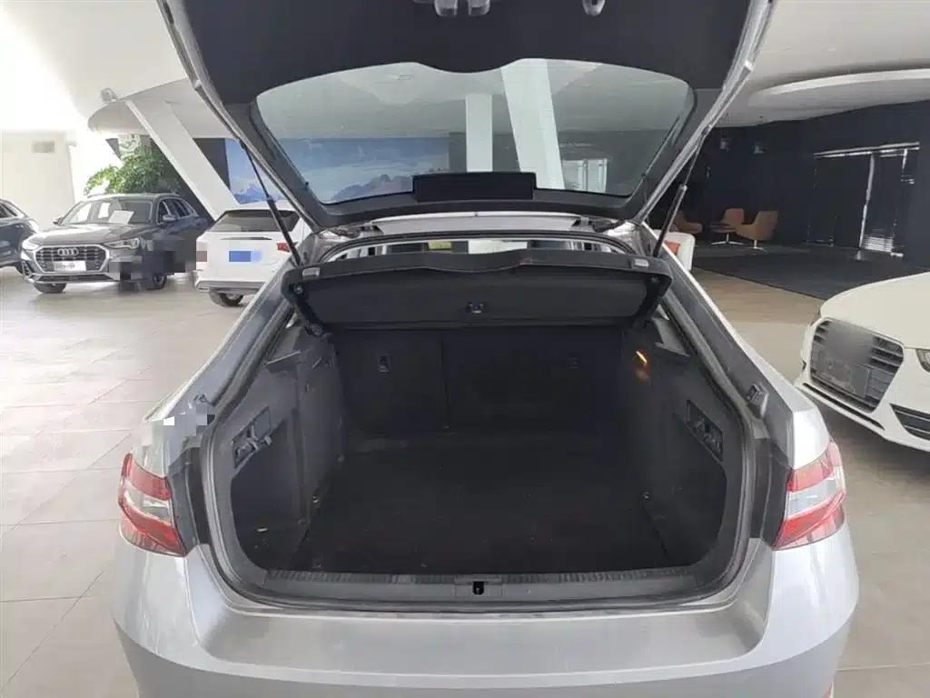 Superb 2019 TSI280 DSG Comfort Edition — миниатюра 19