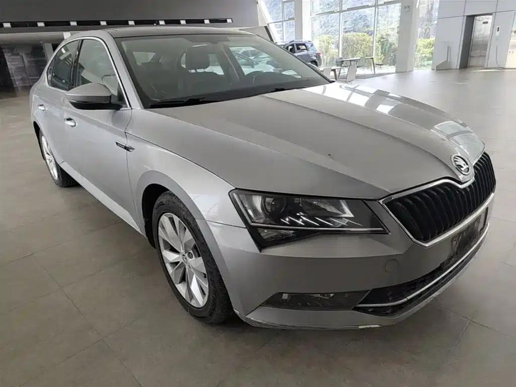 Superb 2019 TSI280 DSG Comfort Edition — миниатюра 4
