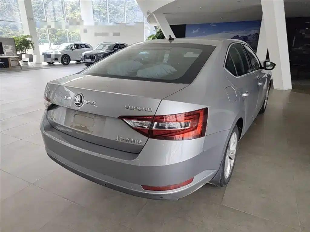 Superb 2019 TSI280 DSG Comfort Edition — миниатюра 7
