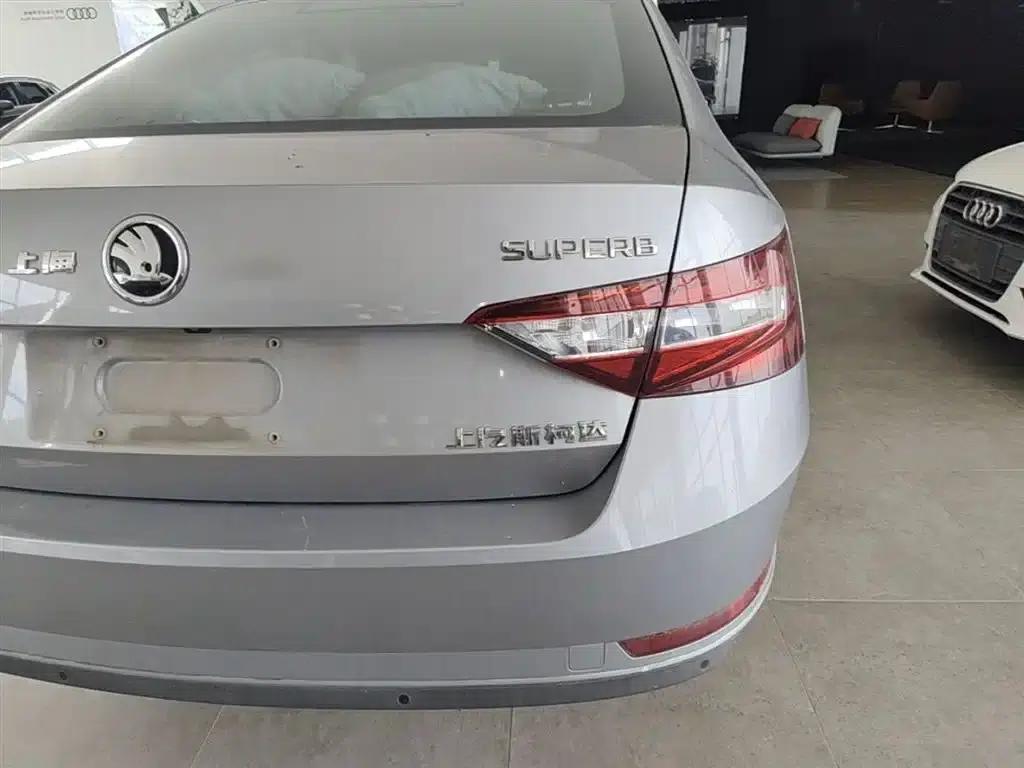 Superb 2019 TSI280 DSG Comfort Edition — миниатюра 8