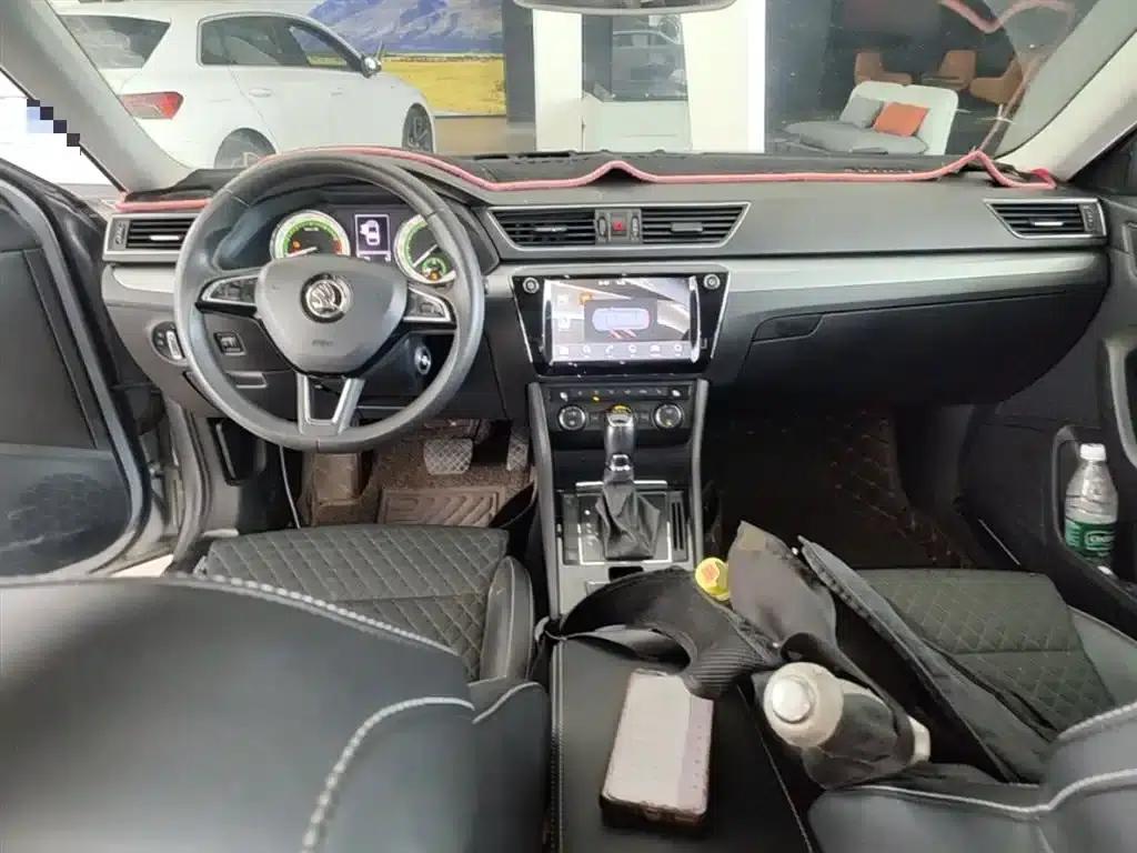 Superb 2019 TSI280 DSG Comfort Edition — миниатюра 10