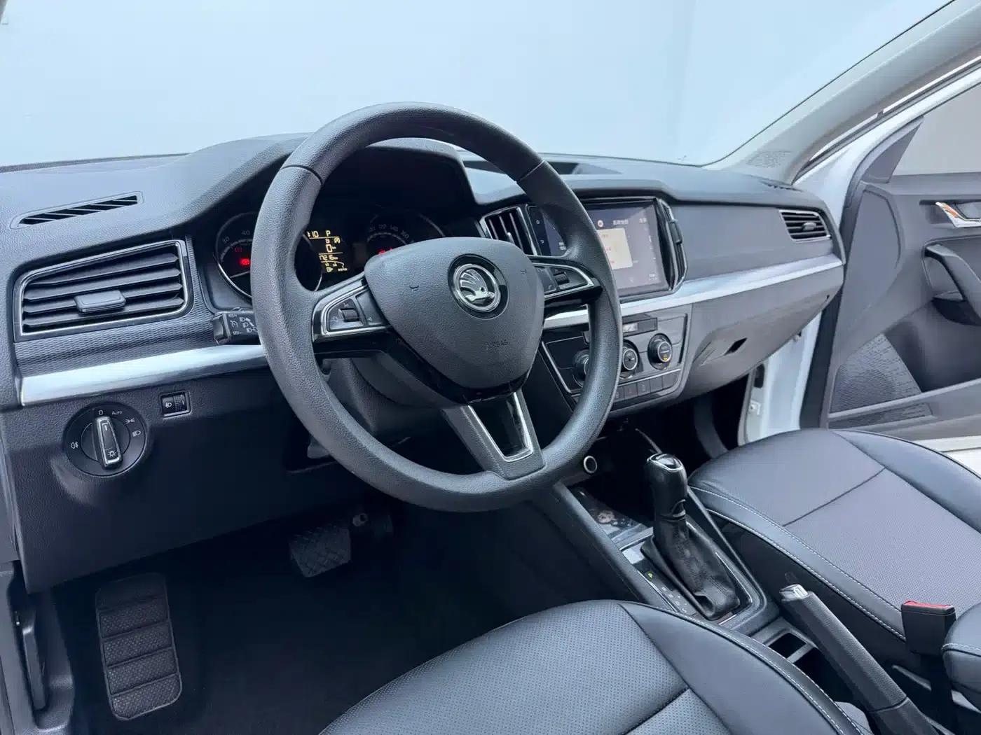 Kamiq 2023 1.5L Automatic Comfort Edition — миниатюра 11