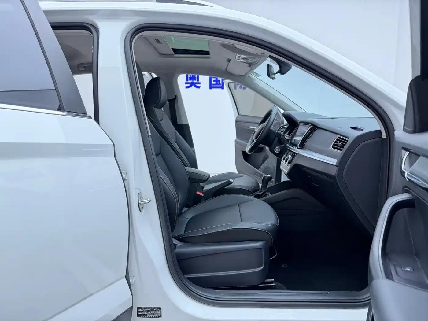 Kamiq 2023 1.5L Automatic Comfort Edition — миниатюра 13