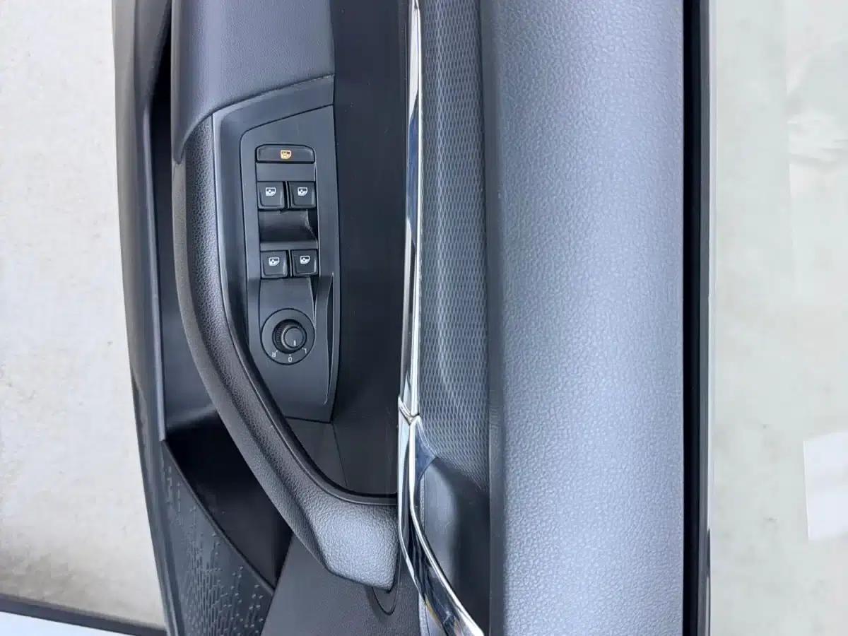 Kamiq 2023 1.5L Automatic Comfort Edition — миниатюра 4