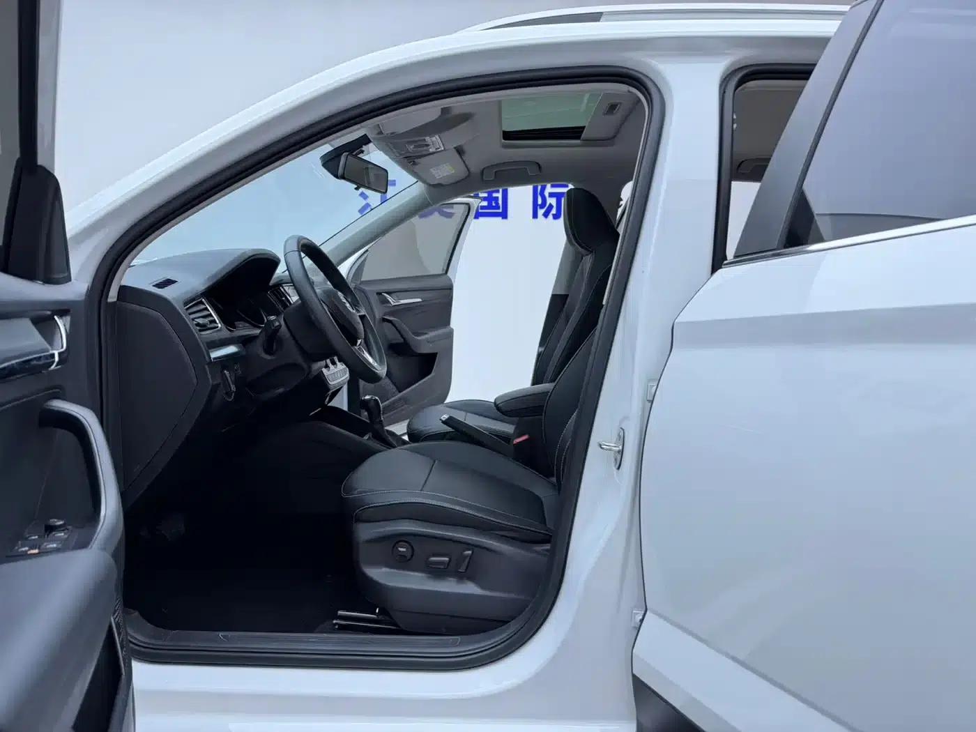 Kamiq 2023 1.5L Automatic Comfort Edition — миниатюра 5