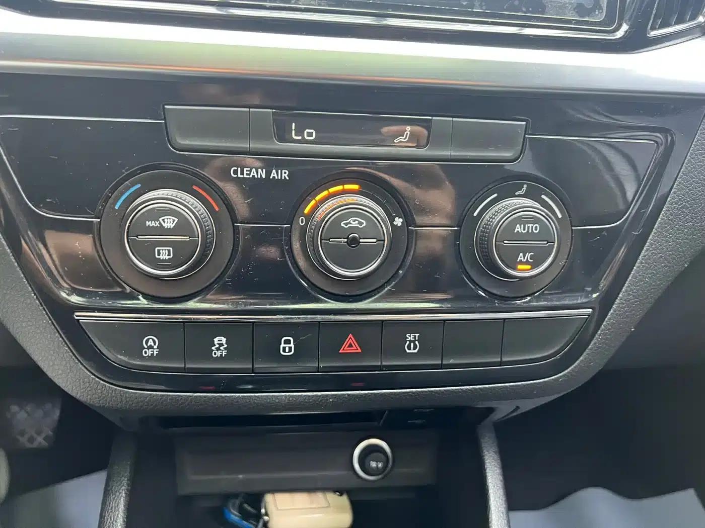 Kamiq 2023 1.5L Automatic Comfort Edition — миниатюра 19
