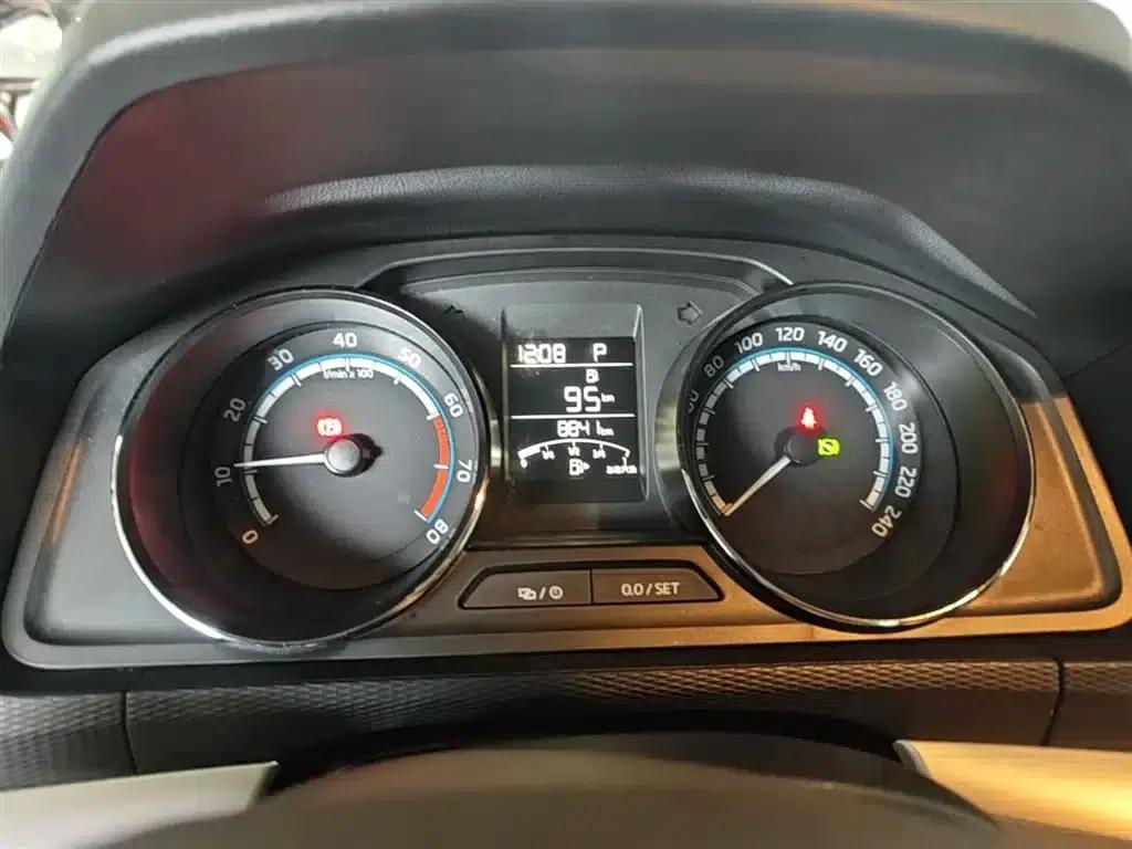 2020 Kamiq Facelift GT 1.5L Automatic Flagship Edition (China VI Emission Standard) — миниатюра 12