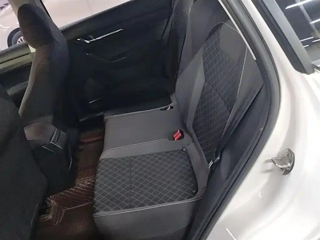 Kamiq 2018 1.5L Automatic Standard Edition (National V Emission Standard) — миниатюра 17