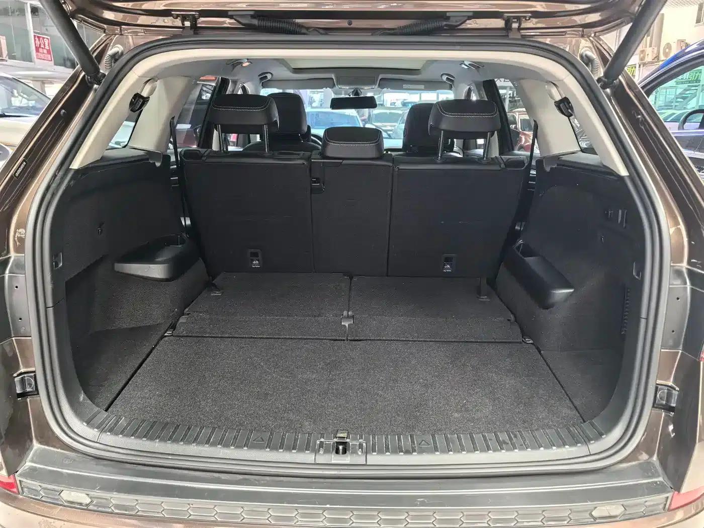 2018 Kodiaq TSI380 7-seater 4WD Flagship Edition — миниатюра 5