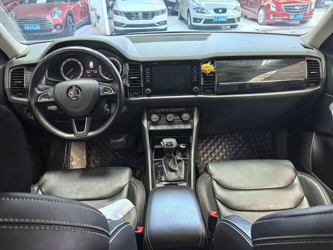 2018 Kodiaq TSI380 7-seater 4WD Flagship Edition — миниатюра 6