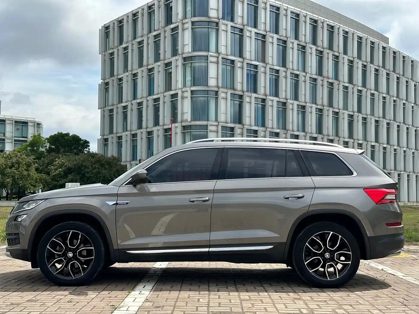 2017 Kodiaq TSI330 7-seater 2WD Luxury Edition — миниатюра 6