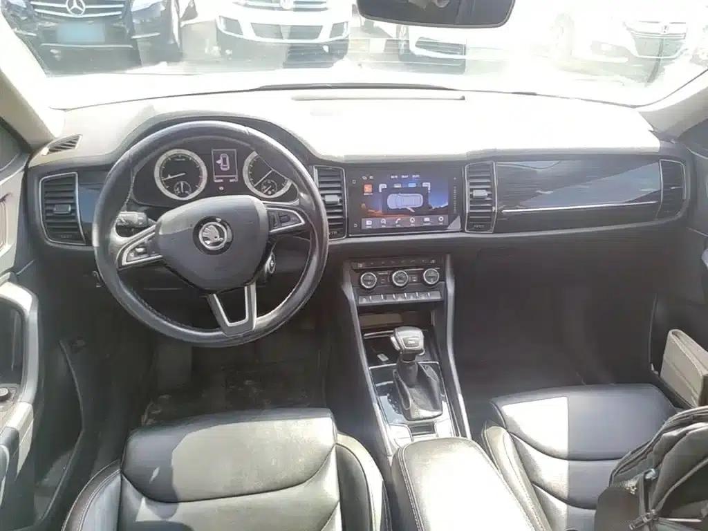2018 Kodiaq TSI330 7-seater 2WD Luxury Edition — миниатюра 10