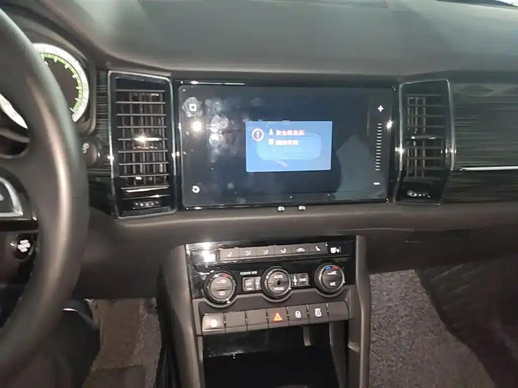 2018 Kodiaq Facelift TSI330 5-seater 2WD Luxury Edition — миниатюра 13