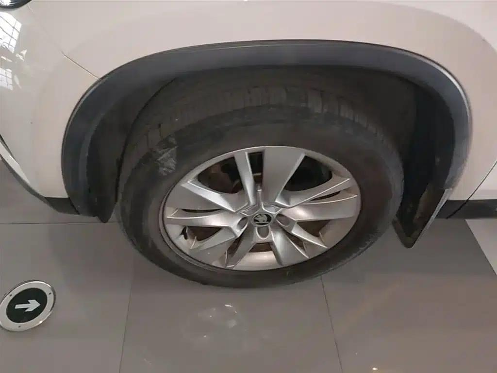 2018 Kodiaq Facelift TSI330 5-seater 2WD Luxury Edition — миниатюра 23