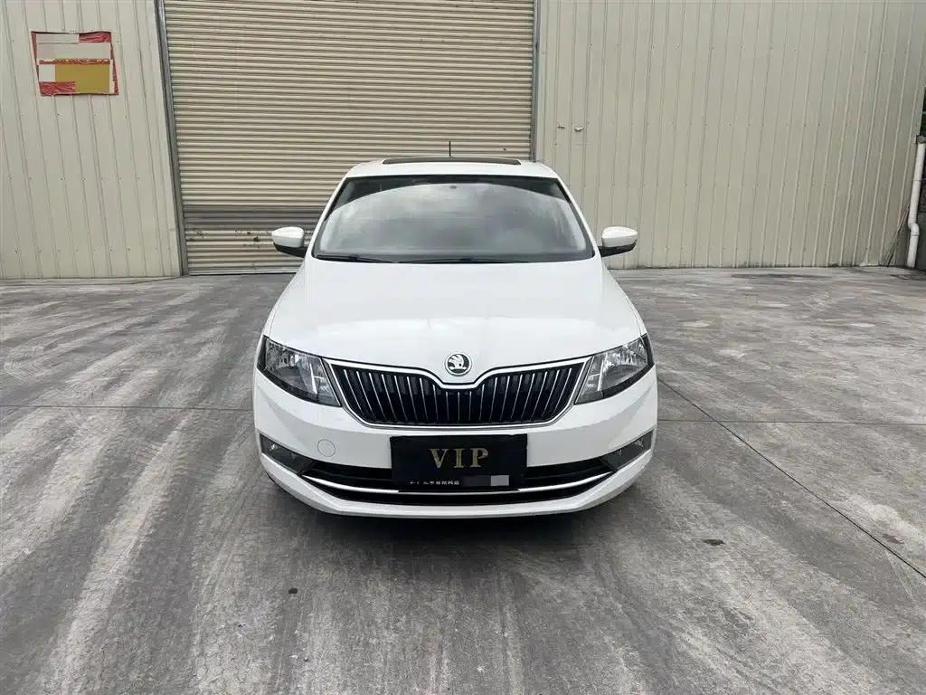 Rapid 2018 1.6L Automatic Comfort Edition — миниатюра 2