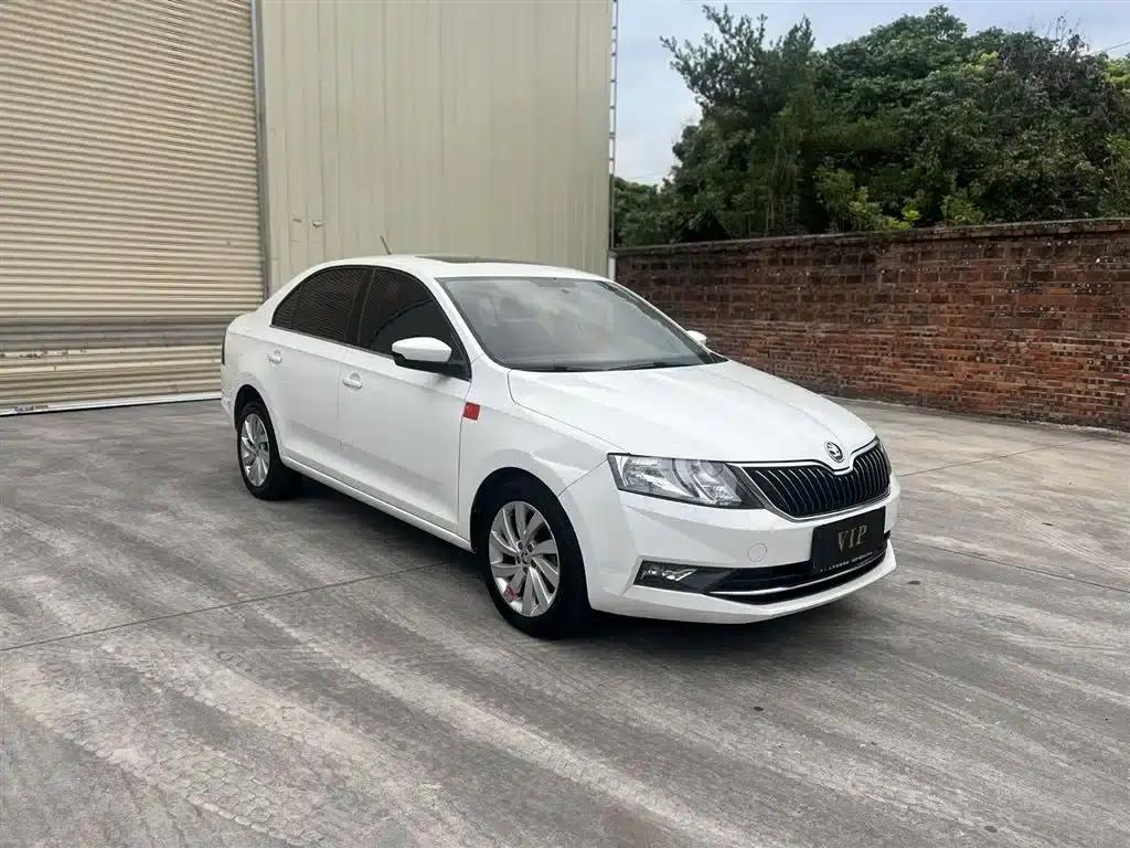 Rapid 2018 1.6L Automatic Comfort Edition — миниатюра 3