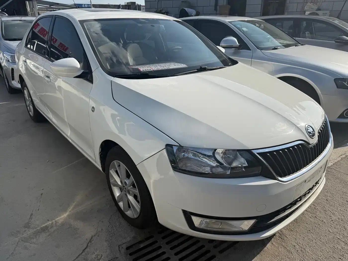 Rapid 2016 1.6L Automatic Comfort Edition — миниатюра 3