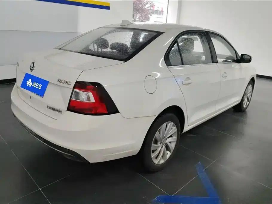 Rapid 2018 1.6L Manual Comfort Edition — миниатюра 3