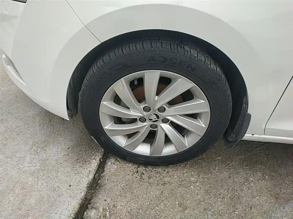 Rapid 2019 1.5L Automatic Comfort Edition (National V Emission Standard) — миниатюра 23