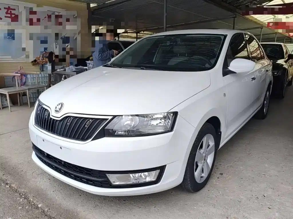 Rapid 2016 1.6L Automatic Comfort Edition — миниатюра 1