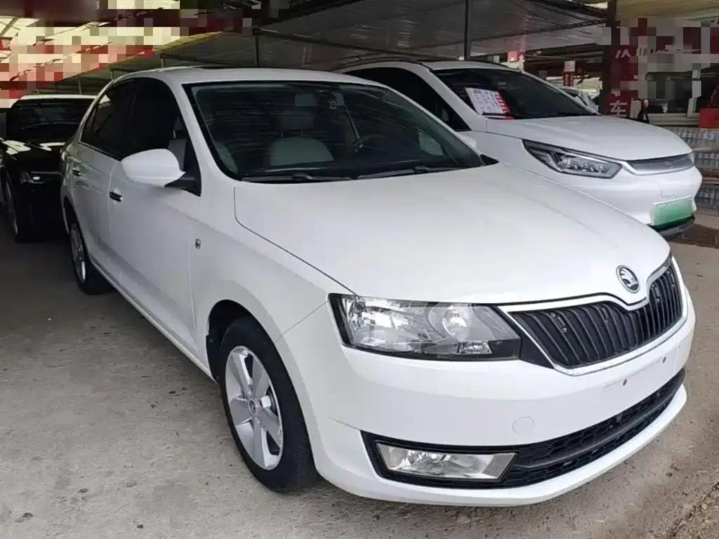 Rapid 2016 1.6L Automatic Comfort Edition — миниатюра 4