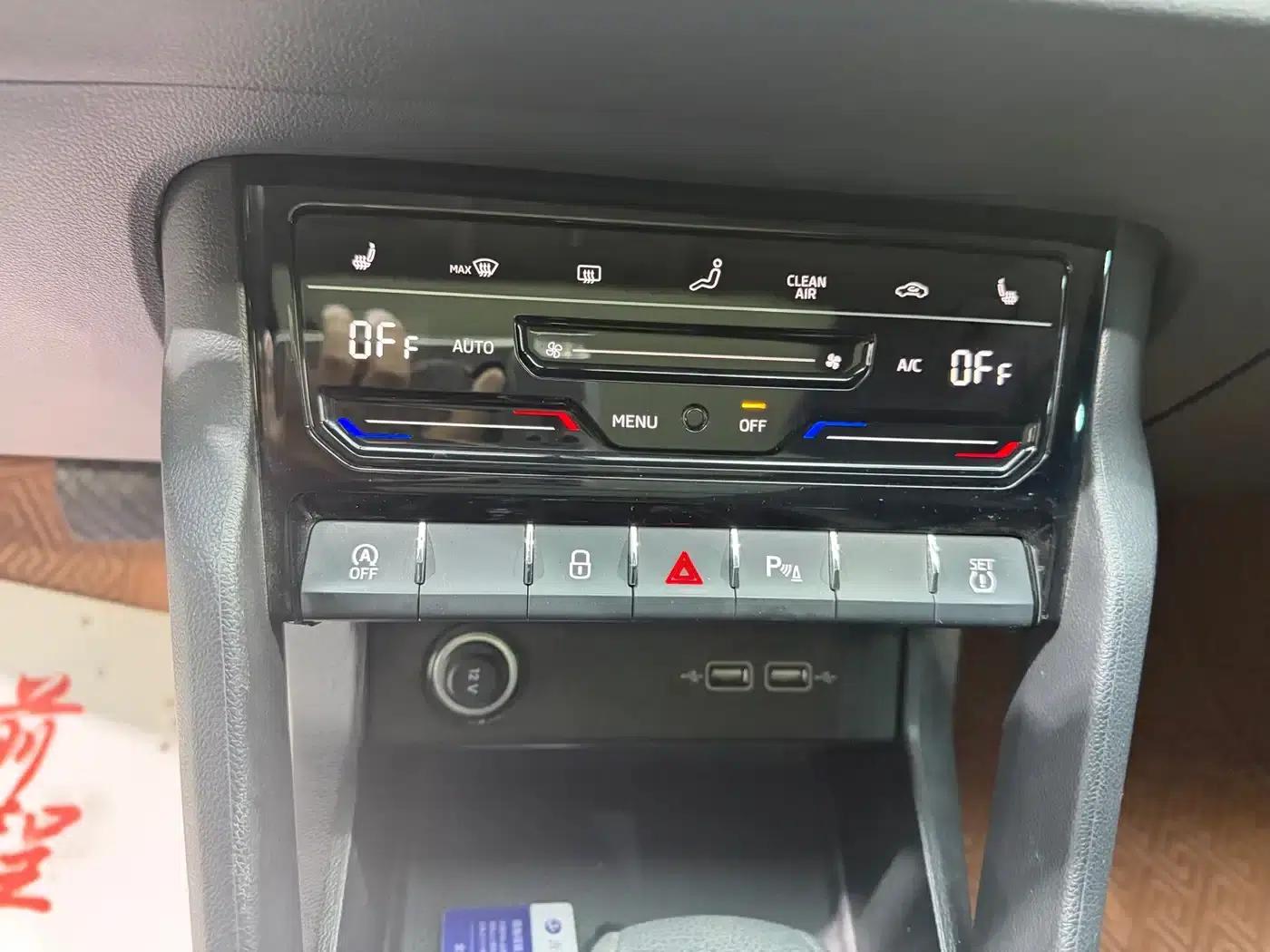 Karoq 2022 TSI280 Premium Edition — миниатюра 11