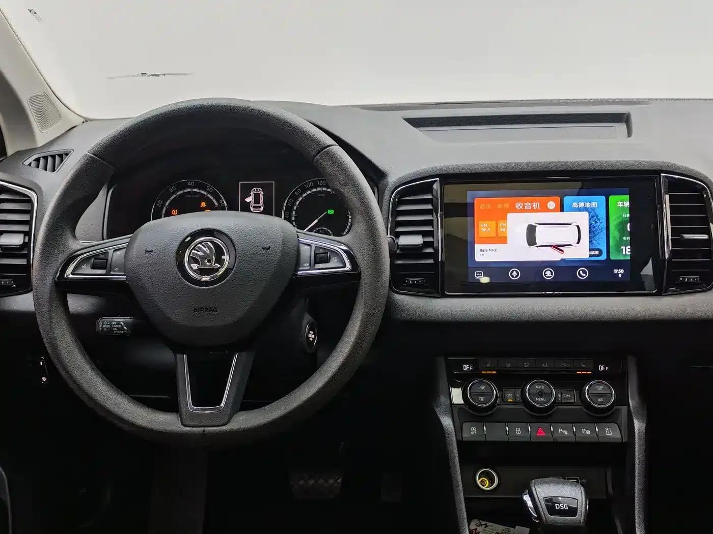 Karoq 2021 TSI280 Luxury Edition — миниатюра 11