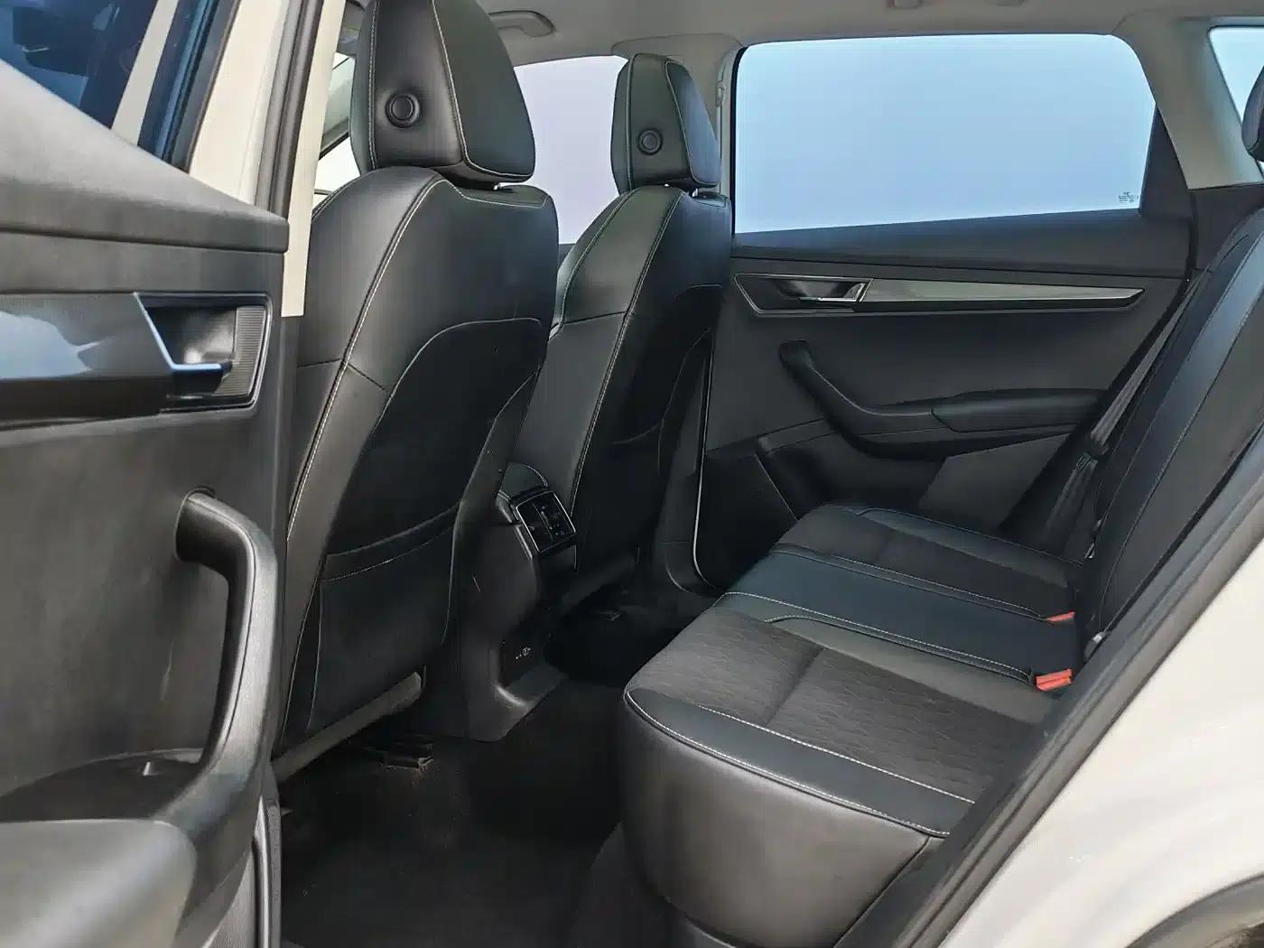Karoq 2021 TSI280 Luxury Edition — миниатюра 7