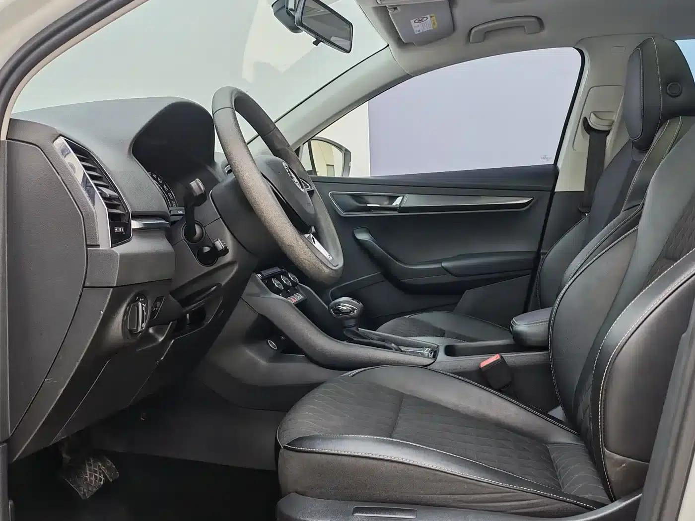 Karoq 2021 TSI280 Luxury Edition — миниатюра 8