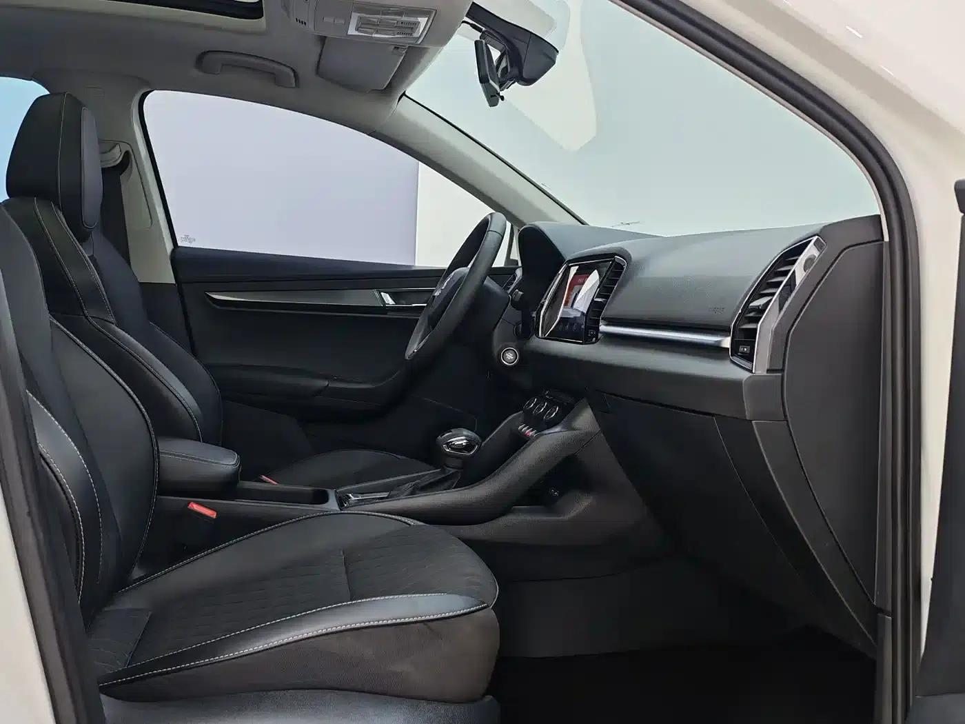 Karoq 2021 TSI280 Luxury Edition — миниатюра 9